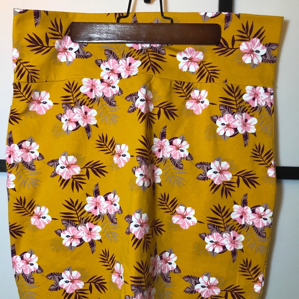 Charlotte Russe High-waisted Pencil Skirt